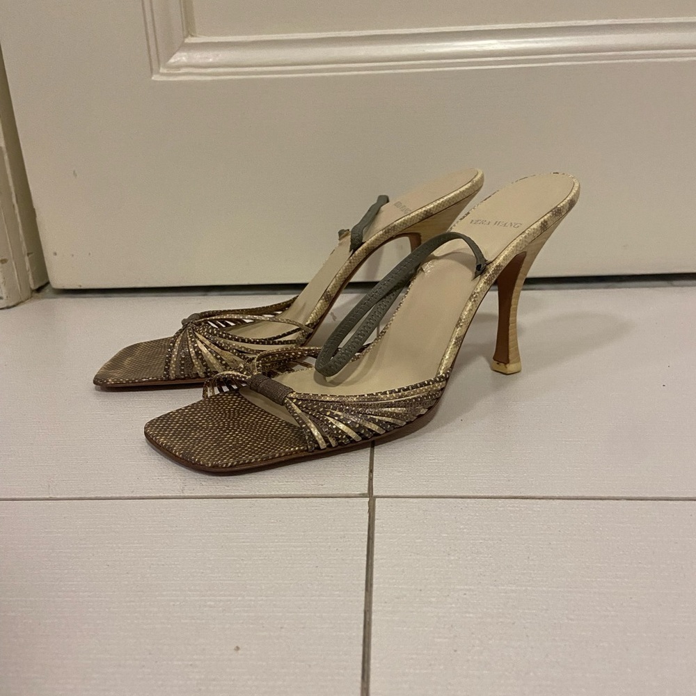 Vera Wang slingbacks heels